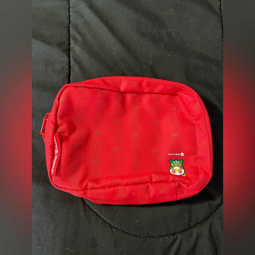 Wrexham AFC x United Travel Bag